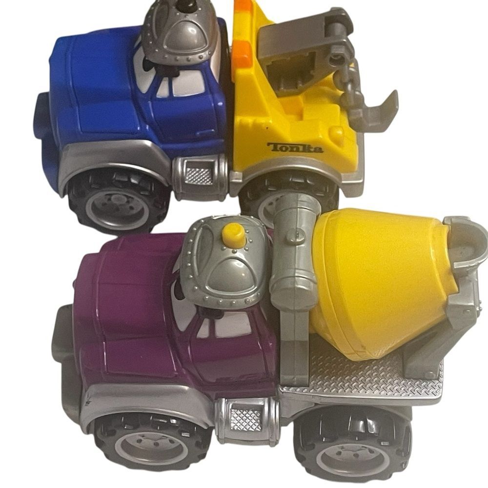 Vintage Tonka Little Chuck and Friends Set Of 2 Diecast Trucks Y2K! - Picture 10 of 12